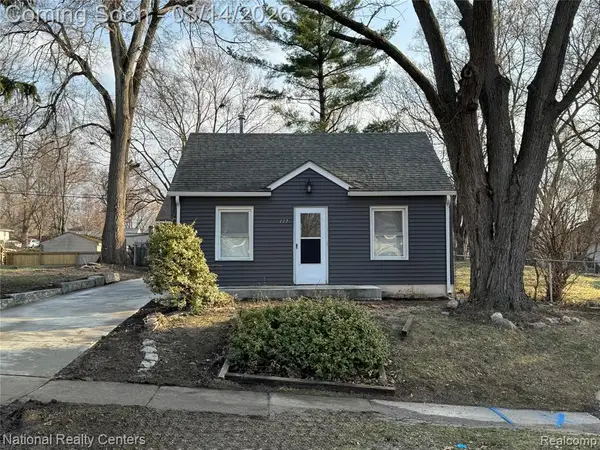 117 W Strathmore, Pontiac, MI 