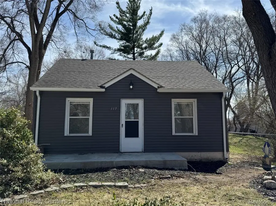 117 W Strathmore, Pontiac, MI 48340 - #2