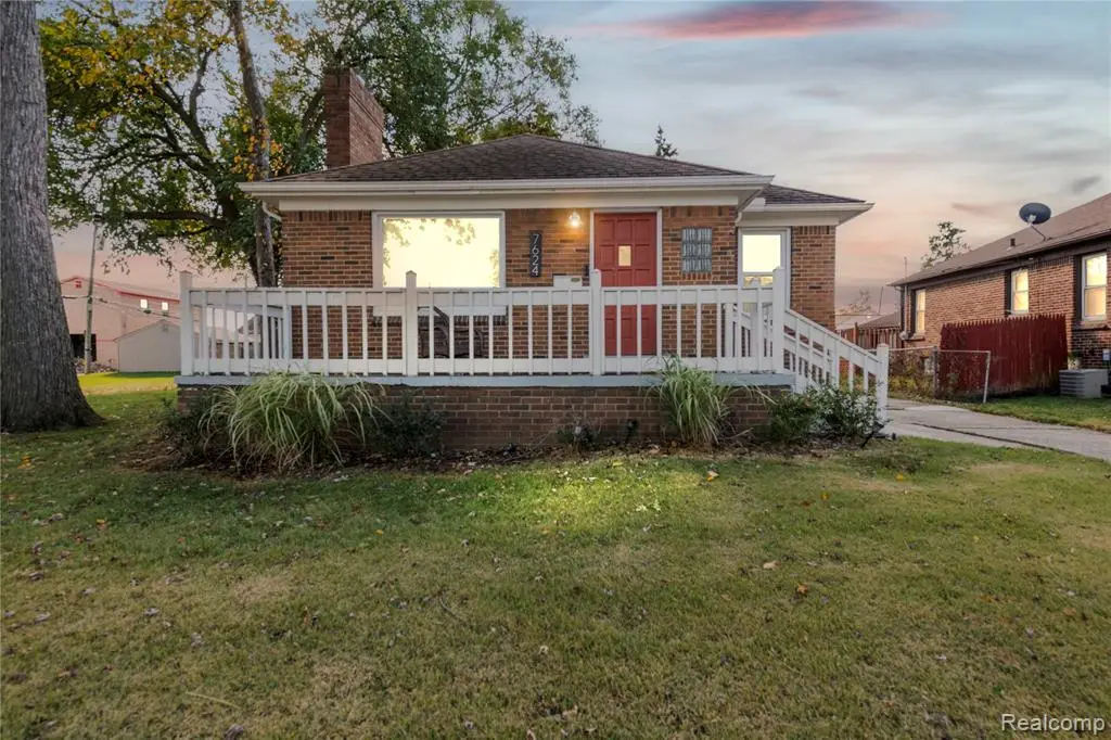 7626 Yacht, Warren, MI  - #1