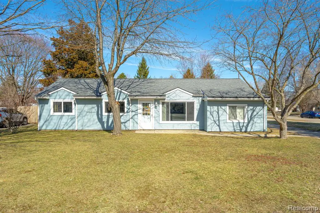 6460 Hermana, West Bloomfield, MI  - #1