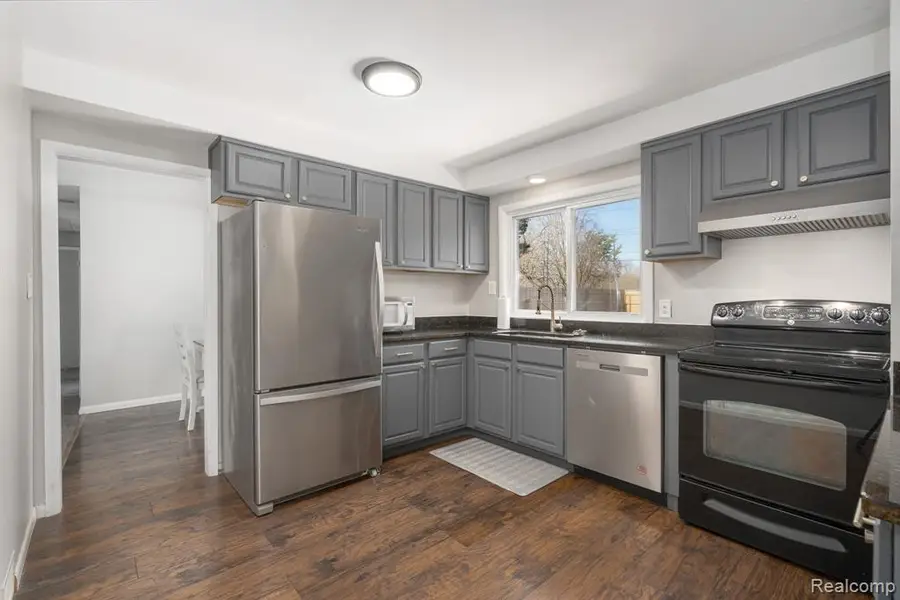 6460 Hermana, West Bloomfield, MI  - #2