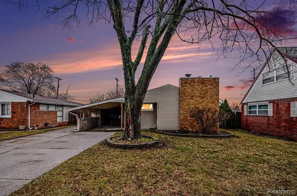 28930 Garfield, Roseville, MI 