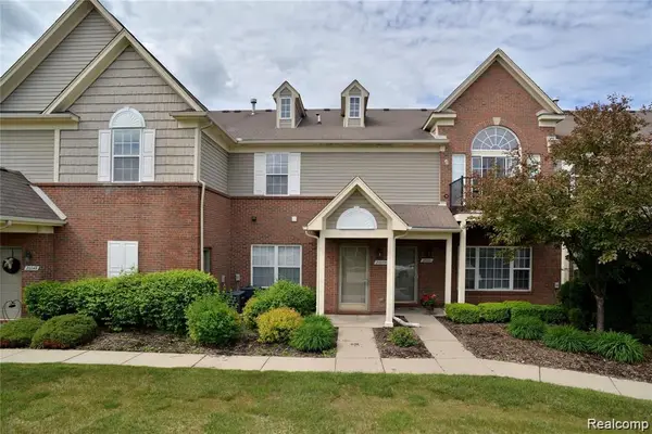 20039 Hidden Oaks, Trenton, MI 