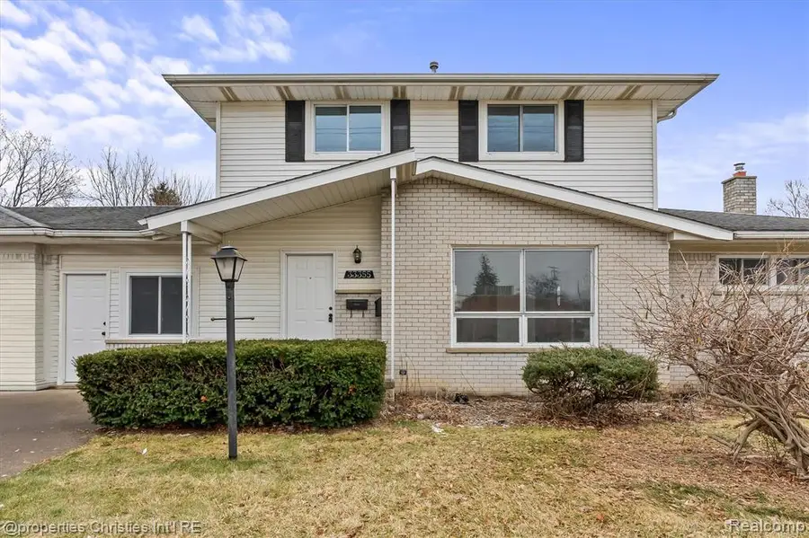 33355 Slocum, Farmington, MI 48336 - #2