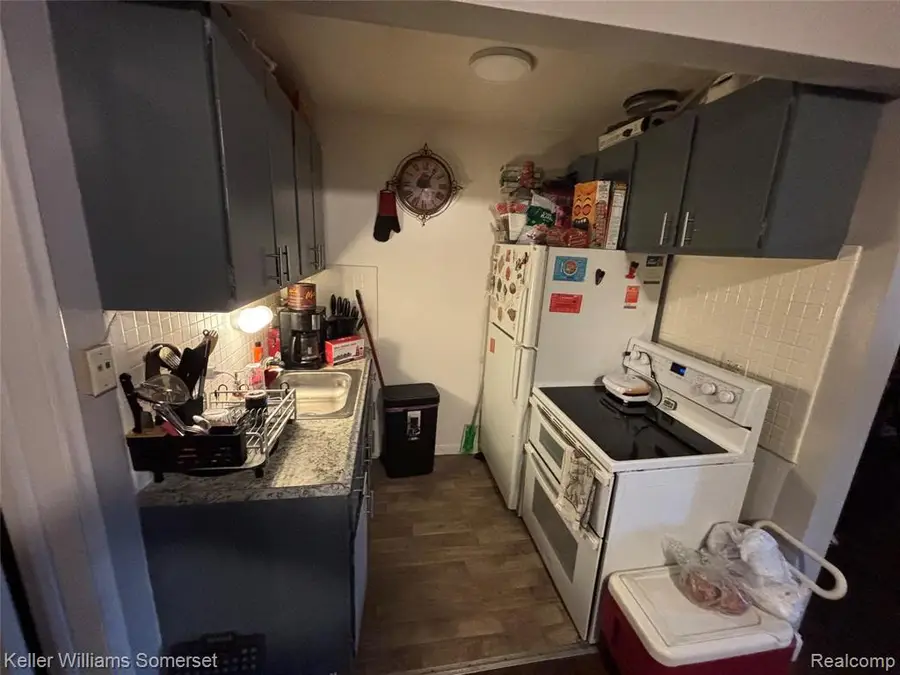 17161 Redford #203, Detroit, MI 48219 - #3