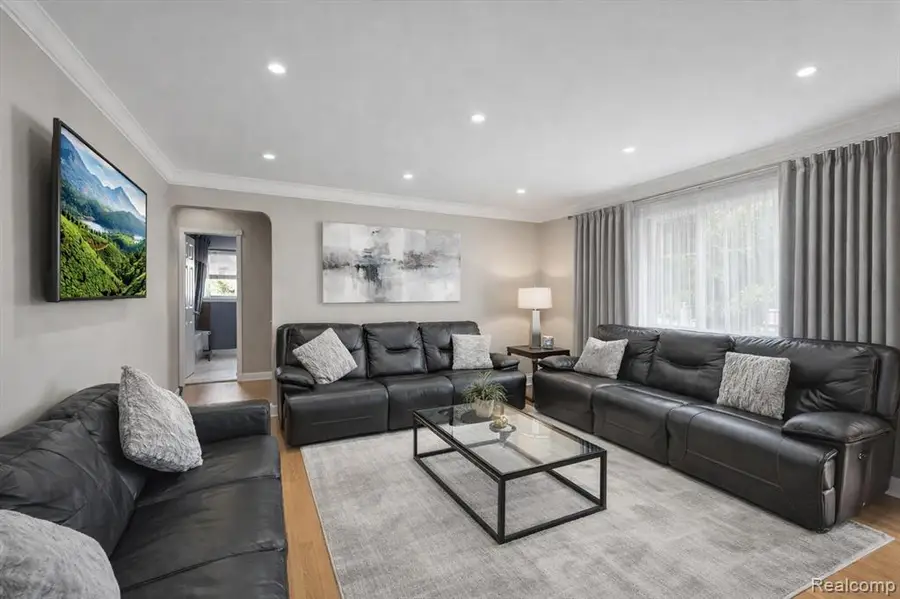 6725 Schaller, Garden City, MI 48135 - #3