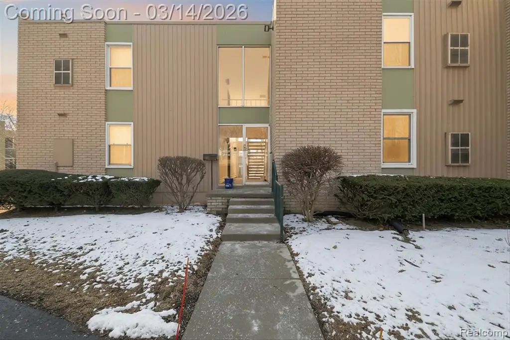 32989 Fargo #43, Livonia, MI  - #1