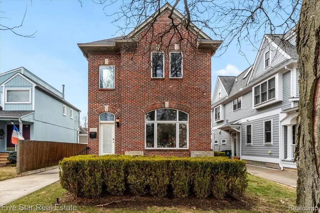 960 Davis, Birmingham, MI 48009 - #1