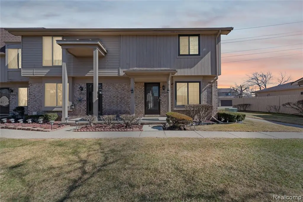 29417 Scarborough, Warren, MI  - #1