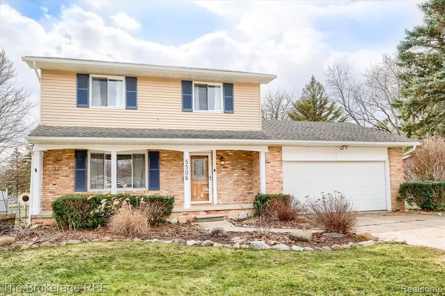 5506 Canonsburg, Grand Blanc, MI  - #2