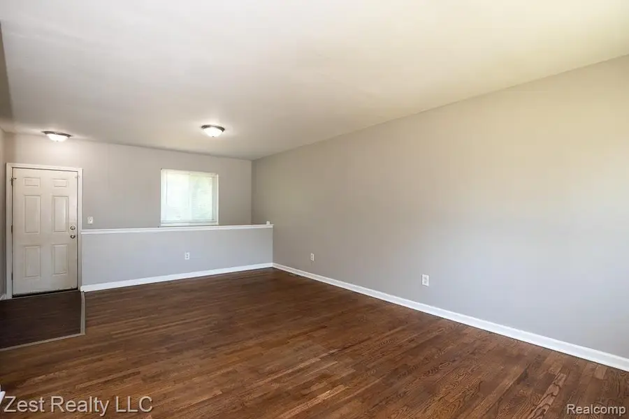 21681 Laurel, Clinton Township, MI 48035 - #2