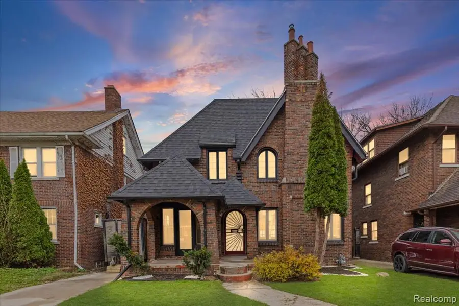 1977 Atkinson, Detroit, MI 48206 - #2