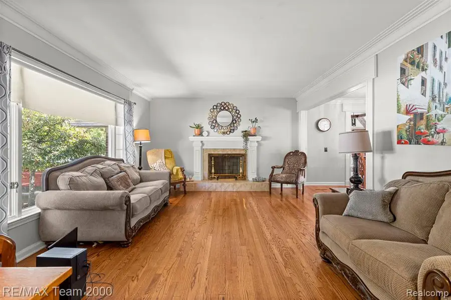 1445 Belmont, Dearborn, MI  - #3