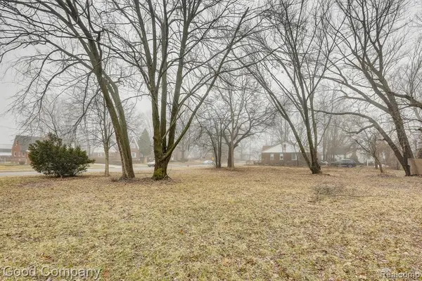 5577 Woodhall, Detroit, MI 48224