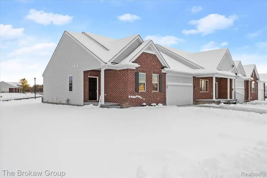 1470 Lincoln, Lapeer, MI  - #2