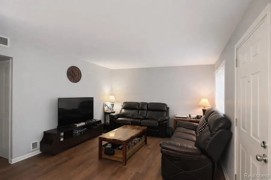 27054 Vance, Madison Heights, MI 48071 - #3