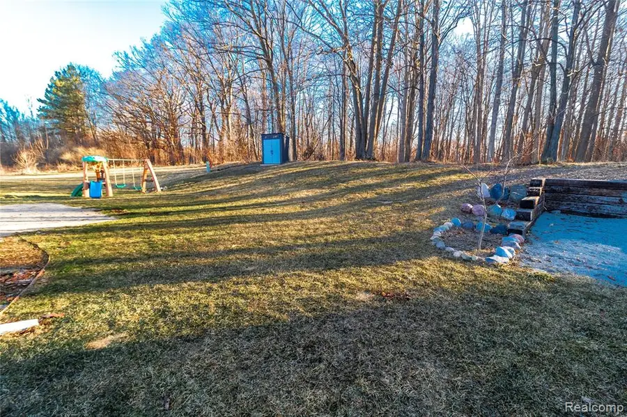 1466 Luxington, Lapeer, MI 48446 - #2