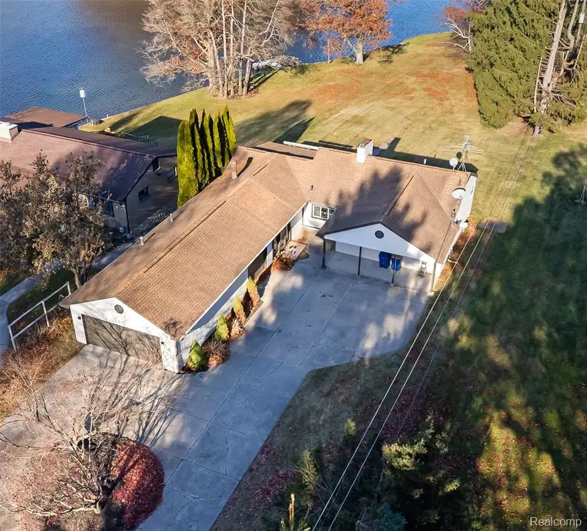 6440 Andersonville, Waterford, MI  - #2