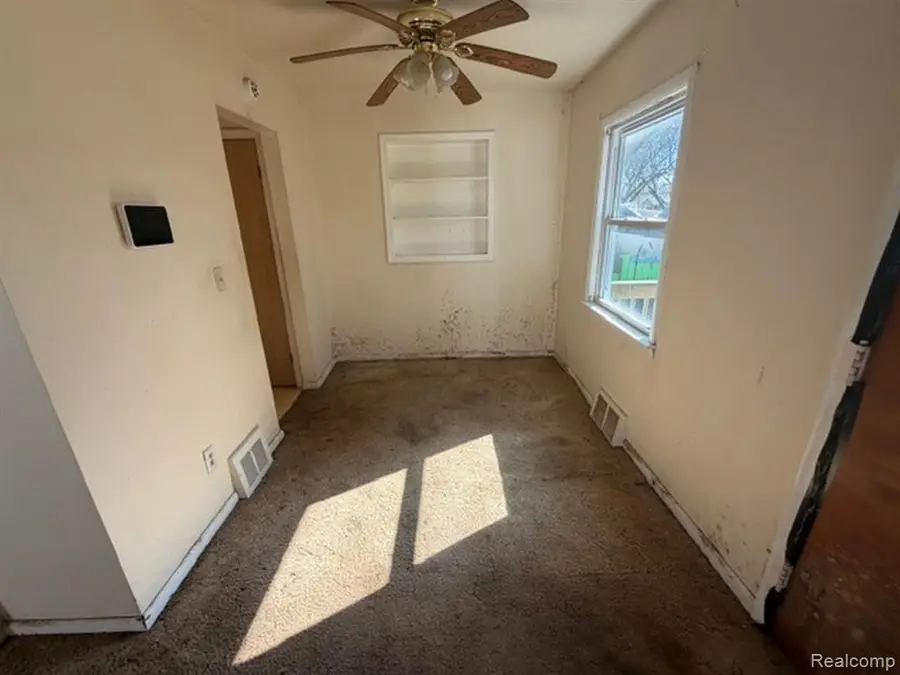 252 W Strathmore, Pontiac, MI 48340 - #2