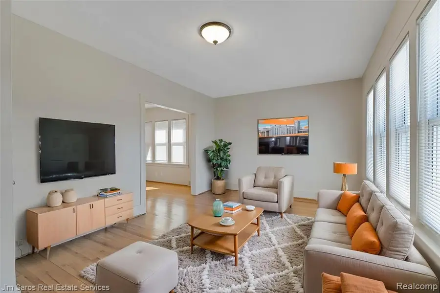 926-928 Nottingham, Grosse Pointe Park, MI 48230 - #3