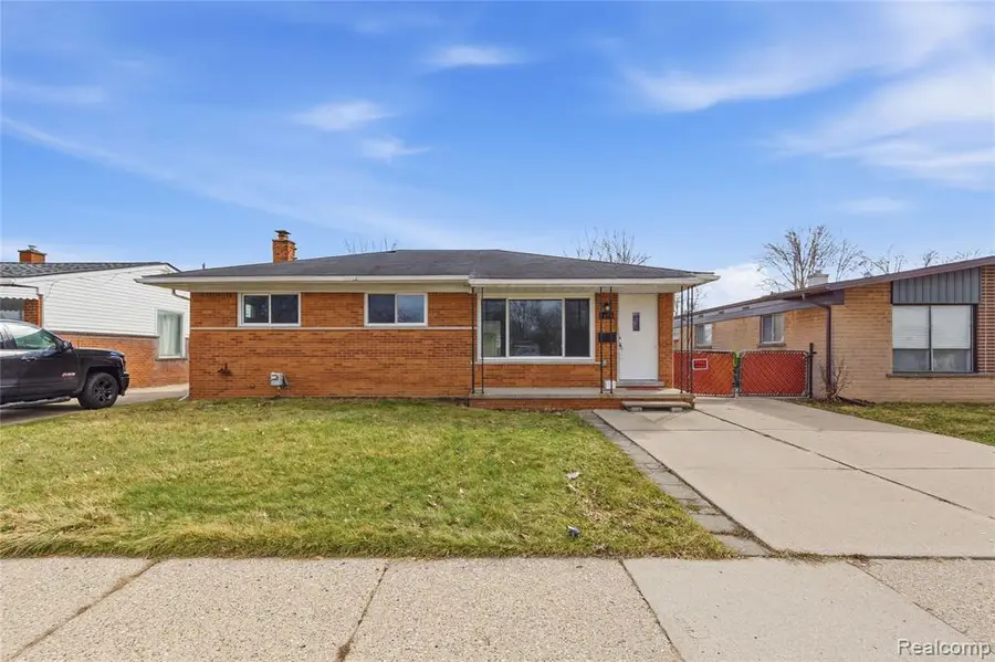 1575 W 13 Mile, Madison Heights, MI 48071 - #2