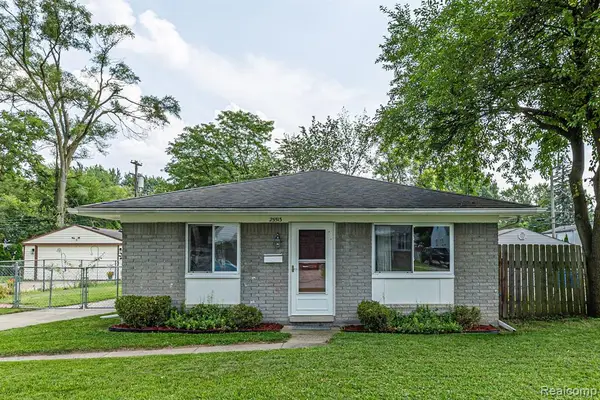 25513 Annapolis, Dearborn Heights, MI 