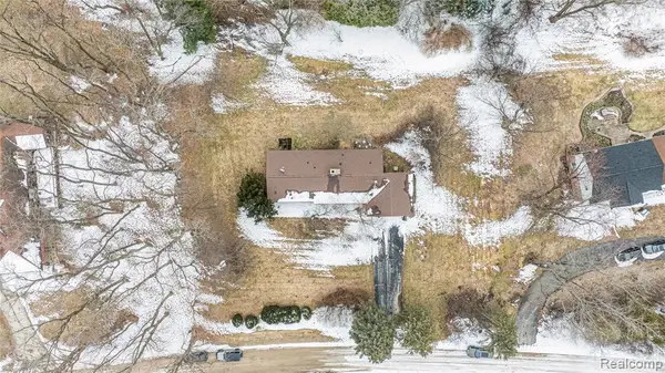 1085 Frankel, Bloomfield Hills, MI 