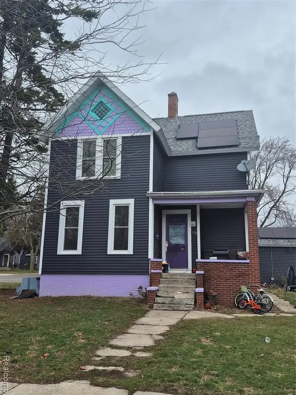 778 College, Adrian, MI 