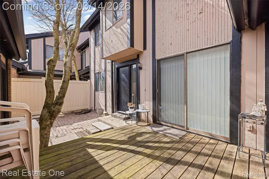 5226 Brett, West Bloomfield, MI  - #3