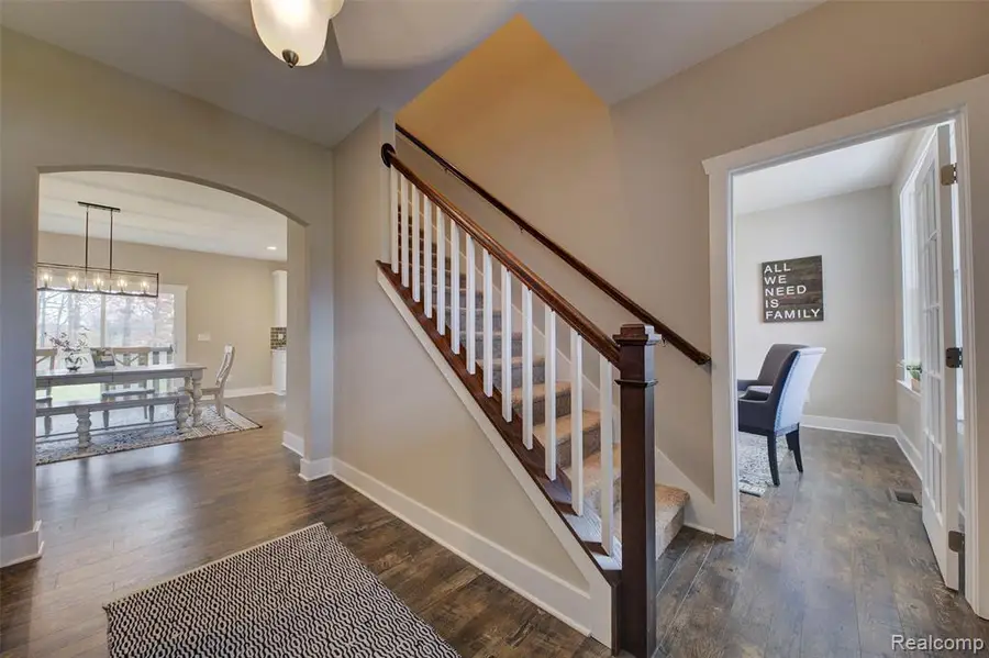 636 Round Rock, Howell, MI 48843 - #3