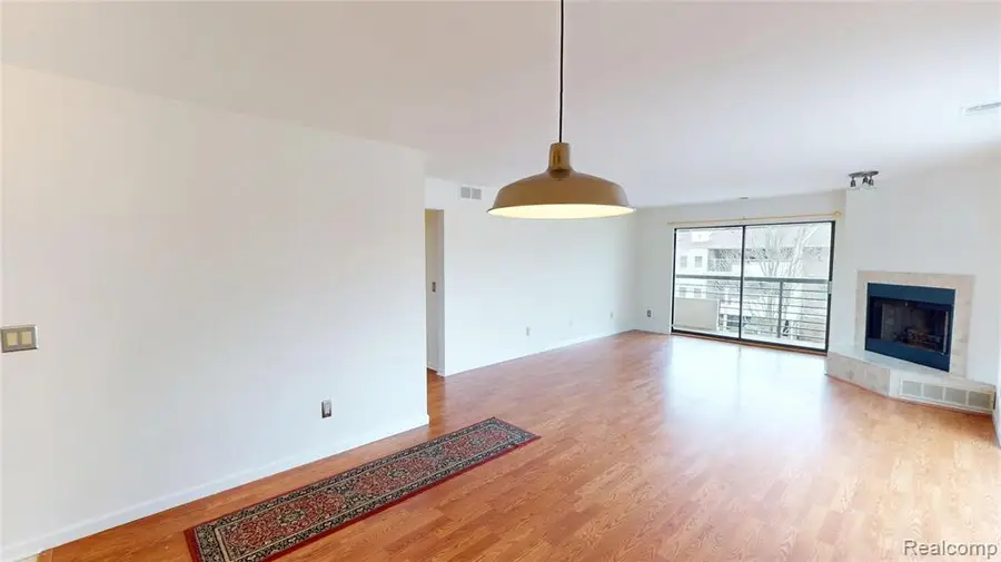 30450 Orchard Lake #73, Farmington, MI  - #3