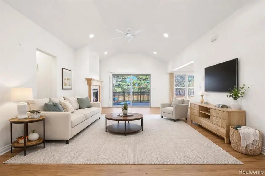 6273 Boulder, Flushing, MI  - #3