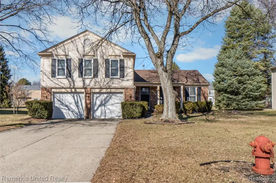 35626 Vicksburg, Farmington Hills, MI  - #2