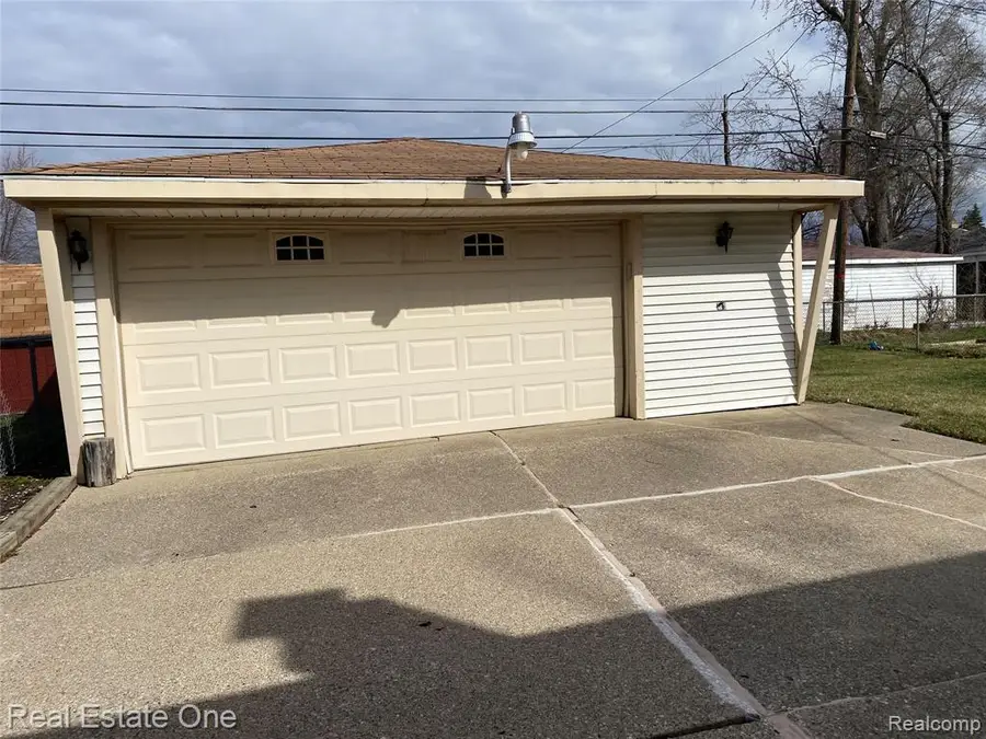 1772 Richmond, Lincoln Park, MI  - #2