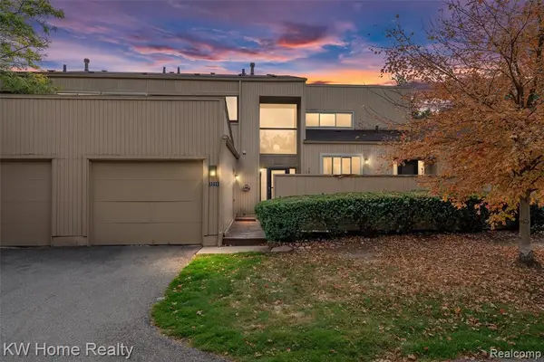 7356 Balsam, West Bloomfield, MI 