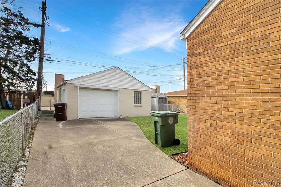 12883 Callender, Southgate, MI 48195 - #3