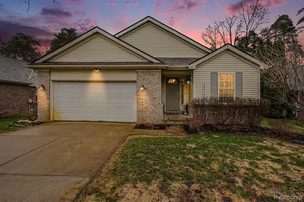 2661 Signature, Pinckney, MI 