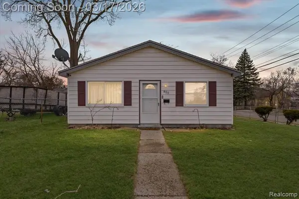 825 Robinwood, Pontiac, MI 48340