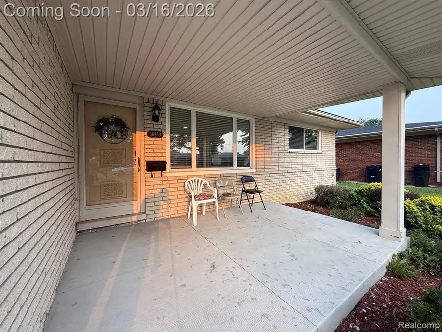 36850 English, Sterling Heights, MI  - #2