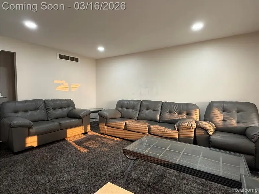 36850 English, Sterling Heights, MI  - #3