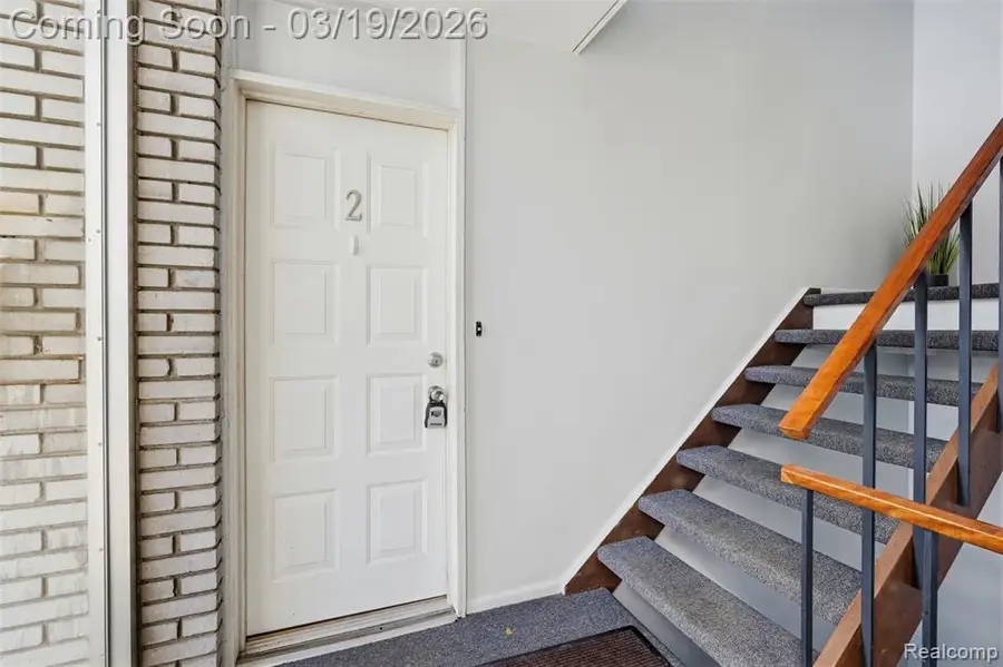 4030 W 13 Mile #J2, Royal Oak, MI  - #2