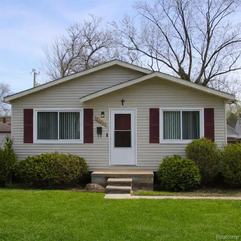 19552 Garfield, Redford, MI  - #1