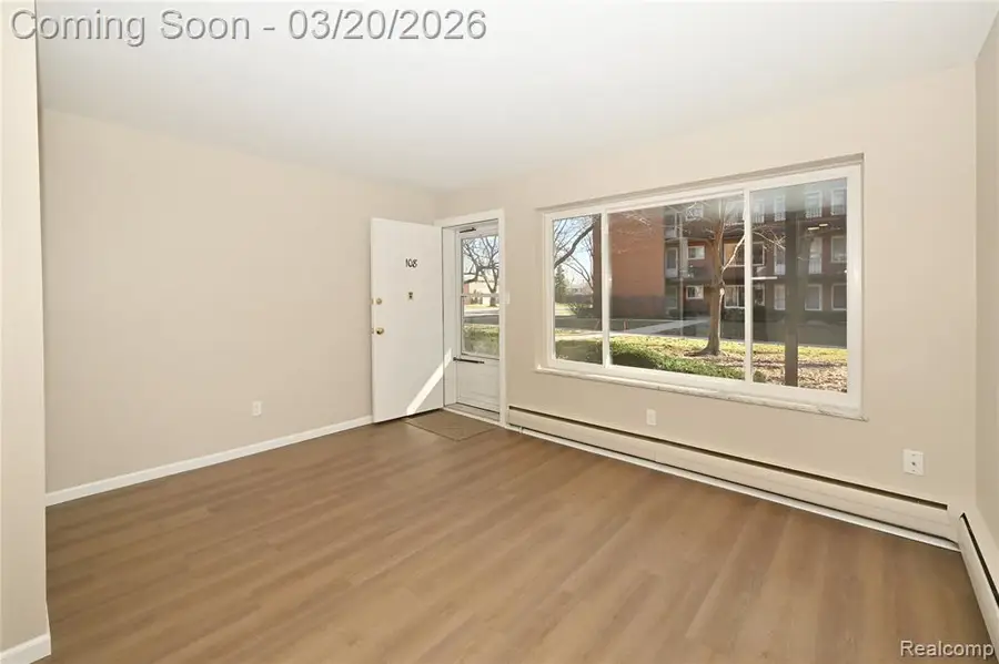 2925 W 13 Mile #108, Royal Oak, MI 48073 - #3