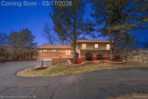 1808 Moors, Bloomfield Hills, MI 