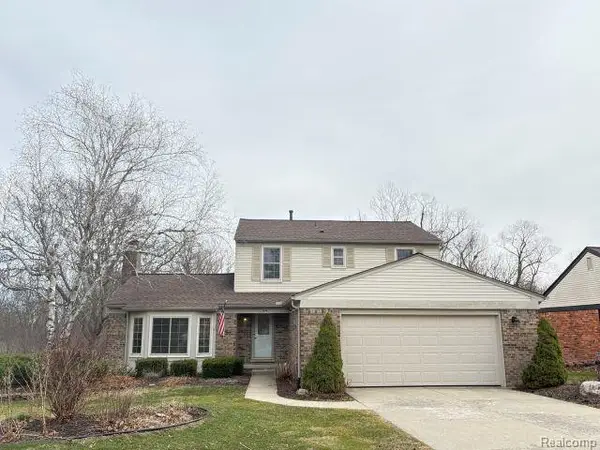 23944 Greening, Novi, MI 