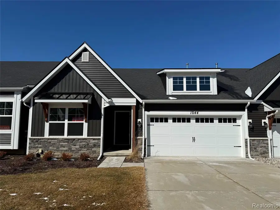 1044 Camellia #45, Howell, MI 48843 - #2