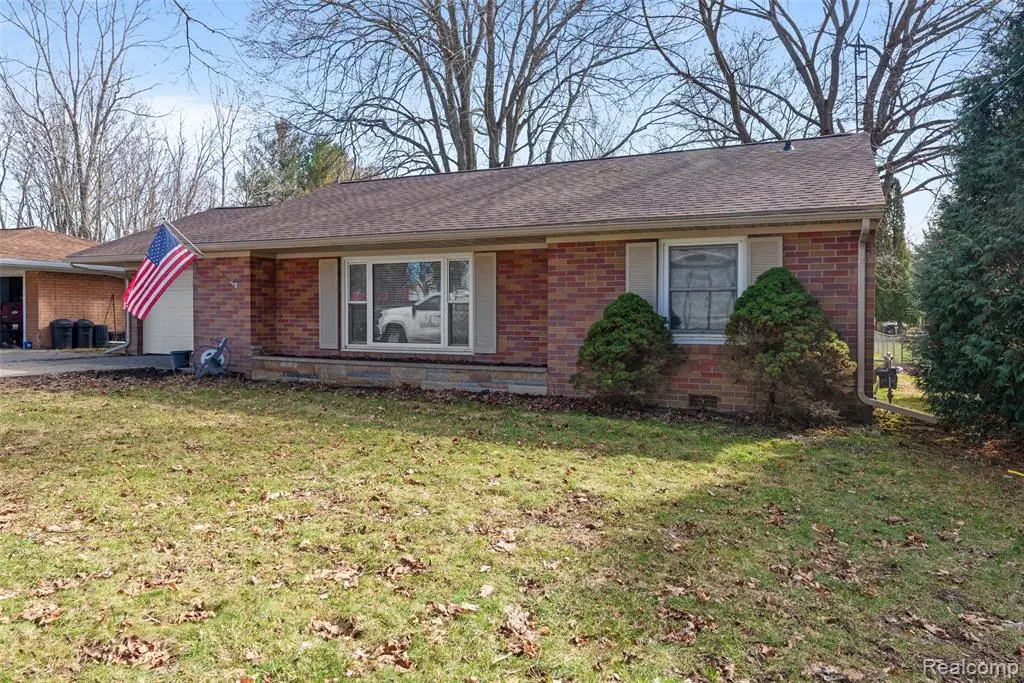 8150 Davison, Davison, MI  - #1