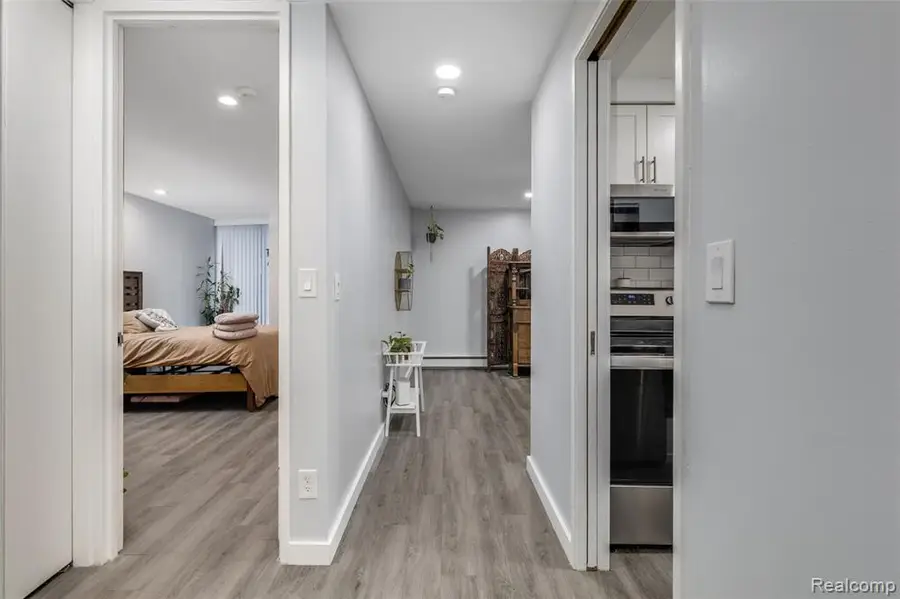 8200 E Jefferson #506, Detroit, MI 48214 - #3