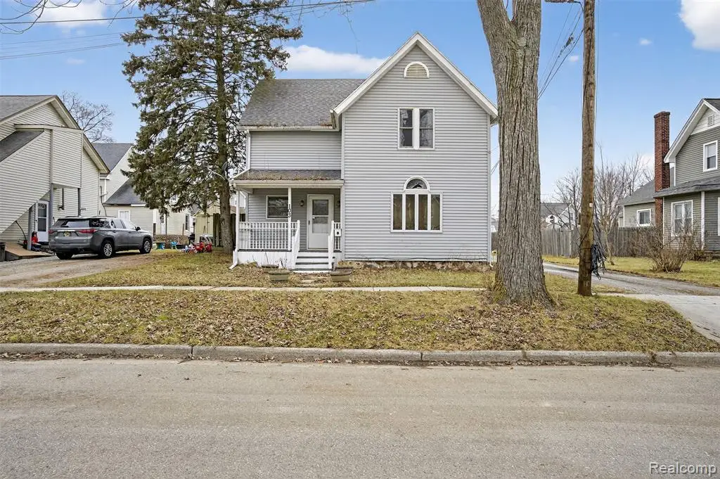 103 N Mackinaw, Durand, MI 48429 - #1