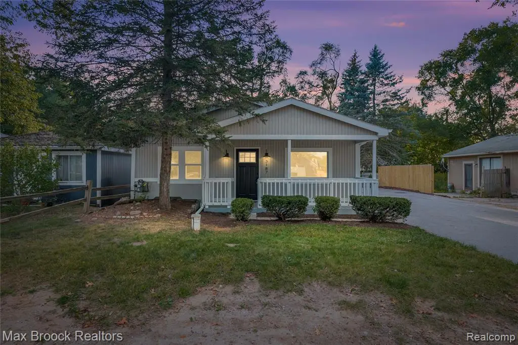 3187 Woodlawn, Commerce Township, MI  - #1